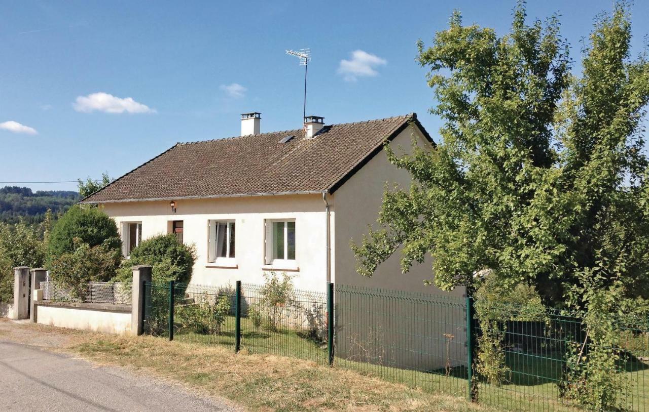 Awesome Home In Peyrat Le Chateau Exteriör bild